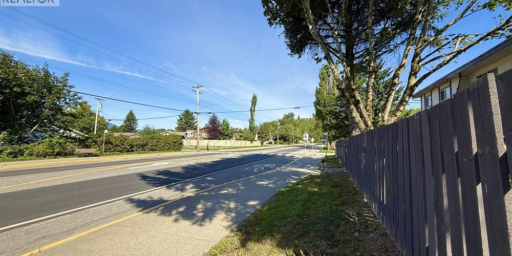 117 3530 KALUM STREET Terrace Photo 26 117 3530 KALUM STREET Terrace Photo 26